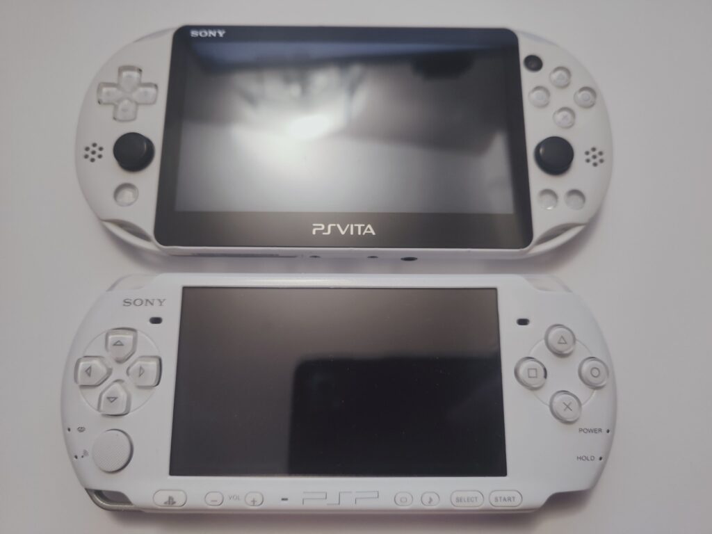 PSP and PSV laying on the table